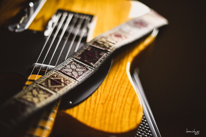 Catfish Silky + Fender Japan 52 Telecaster